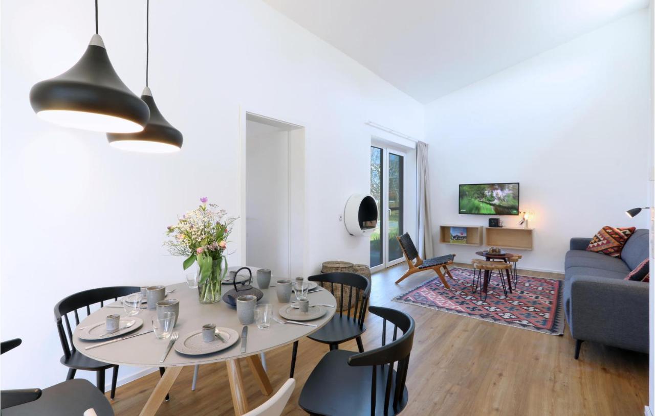 Awesome Home In Lembruch-Duemmer See With Kitchen Exterior photo